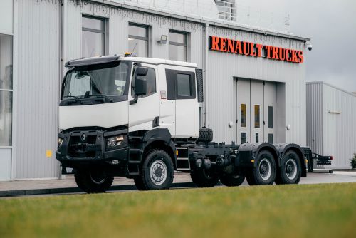      Renault     - Renault