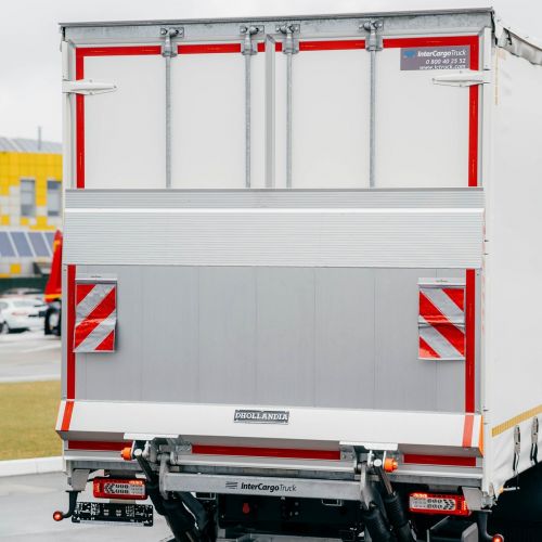Renault Trucks       - Renault