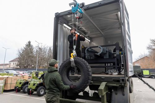         Hamvee, MaxxPro  ROSHEL - 