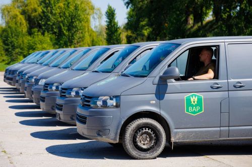     15  Volkswagen - Volkswagen