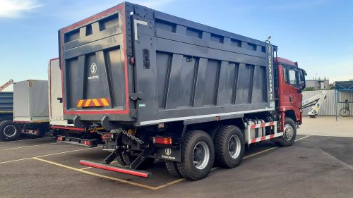      SHACMAN X3000 6x4 - SHACMAN