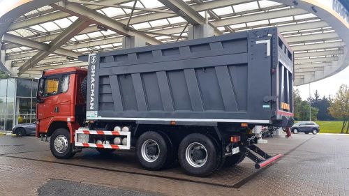      SHACMAN X3000 6x4 - SHACMAN