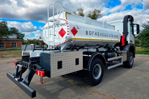   Mercedes-Benz Arocs    - 