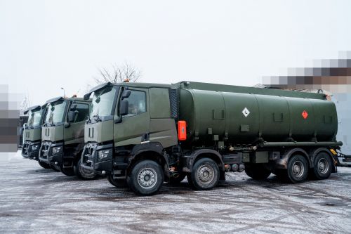 ��������� ����� �������� �� 3 ������� ���������������� �� ��� Renault Trucks 8*4