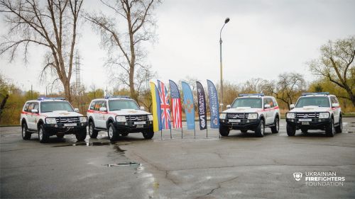 ������������� �������� 4 ���������� ������������� Mitsubishi Pajero