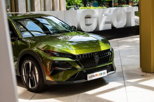 Peugeot 408 ������ ������ � ����� �������� �� ��� ��������� Attitude Pride Awards Europe