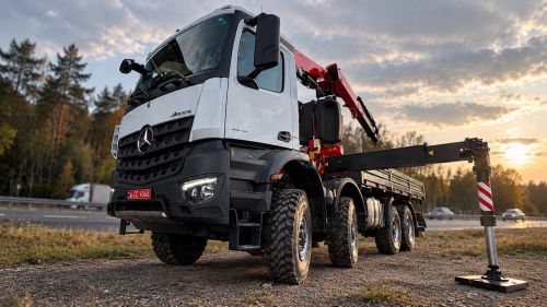 � ������ ����������� ������� ��������� 8*8 � ��� �� ��� Mercedes-Benz Arocs