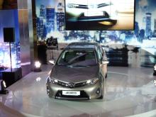 Toyota      Auris