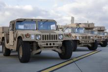     HMMWV     - HMMWV