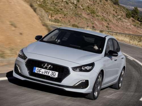     Hyundai i30 Fastback