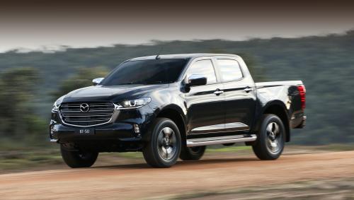  Mazda BT-50    Isuzu D-Max