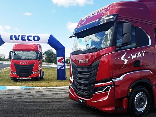          IVECO S-Way