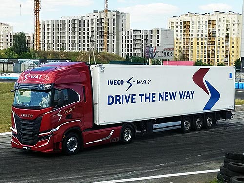     IVECO S-Way - IVECO