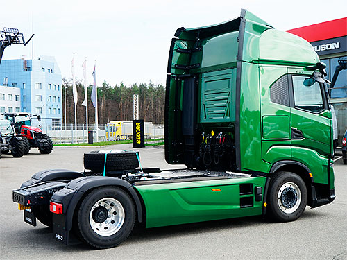   IVECO S-Way       - IVECO