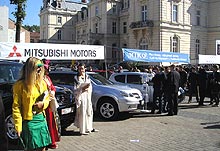 -  Audi  Mitsubishi     