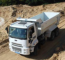        FORD Cargo