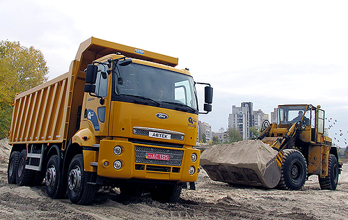 Тест-драйв самосвала: настоящий строитель FORD Cargo 4135D - Ford