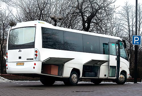 На украинский рынок вышел новый производитель автобусов на шасси Mercedes-Benz - MCV