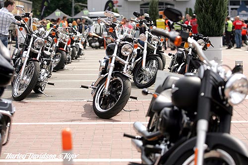 Harley-Davidson  Demo Ride Tour    - Harley-Davidson