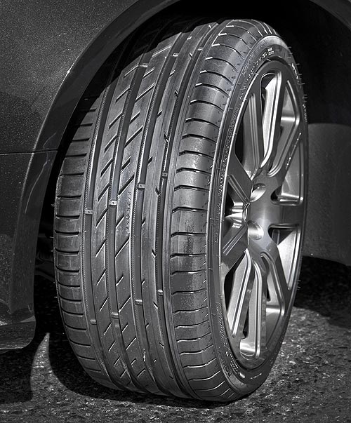     Nokian Hakka Black