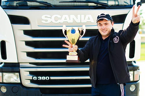 Переможець українського конкурсу водіїв пішов захищати Батьківщину - Scania