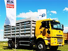     Ford Cargo 3536D LR
