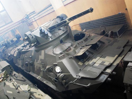 Как делают украинские БТР и танки. Репортаж с завода