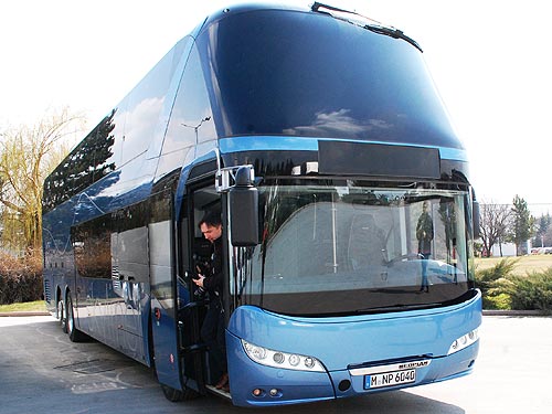    MAN  Neoplan.   