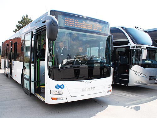    MAN  Neoplan.   