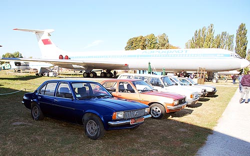 Фестиваль OldCarLand: Какие интересные авто показали реставраторы. Фото