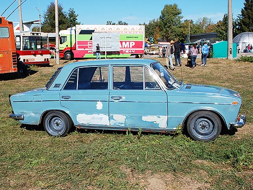 Фестиваль OldCarLand: Какие интересные авто показали реставраторы. Фото