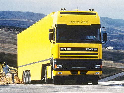 DAF  90 :       - DAF