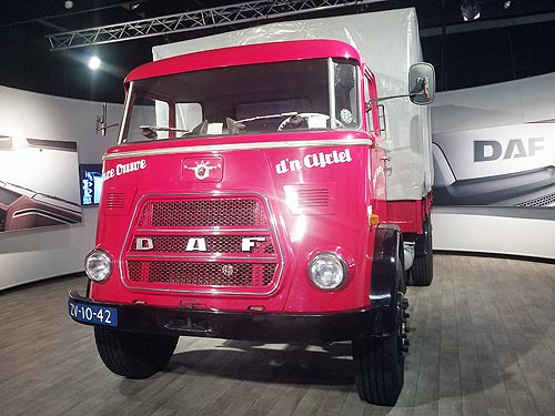 DAF  90 :       - DAF