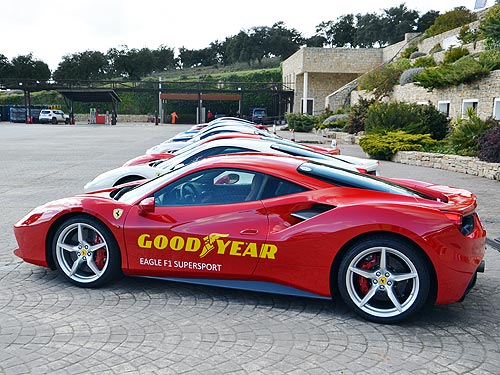 На каких шинах должны ездить Ferrari и Porsche. Тест высокоскоростных шин Goodyear - Goodyear