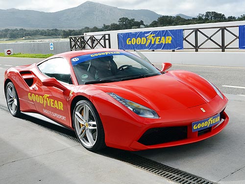 На каких шинах должны ездить Ferrari и Porsche. Тест высокоскоростных шин Goodyear - Goodyear