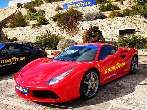 На каких шинах должны ездить Ferrari и Porsche. Тест высокоскоростных шин Goodyear - Goodyear