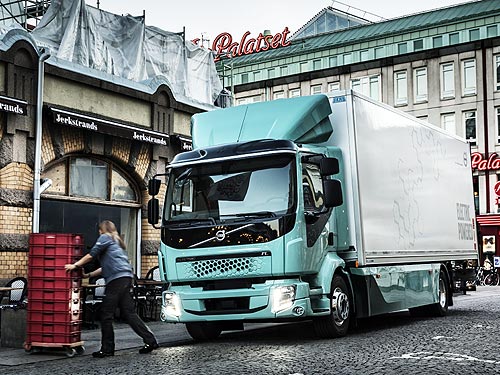  2021       Volvo Trucks