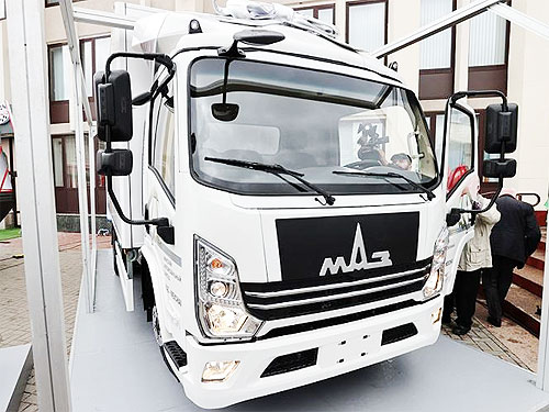 МАЗ заходит в новый сегмент и представил малотоннажный грузовик  - МАЗ