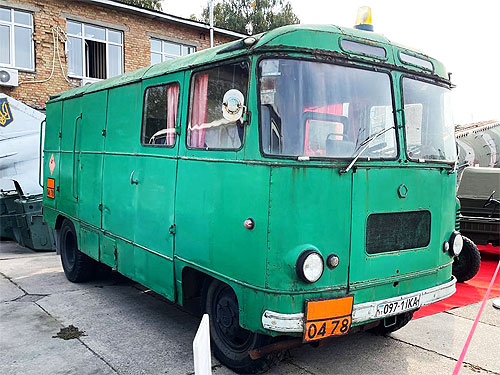 Какие автобусы выпускали раньше в Чернигове - Чернигов