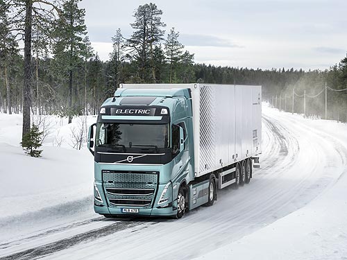 Электрические грузовики Volvo прошли испытания в экстремальных зимних условиях