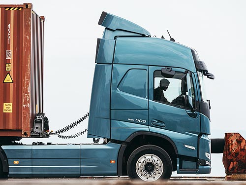  Volvo FM      Red Dot Award 2021 - Volvo