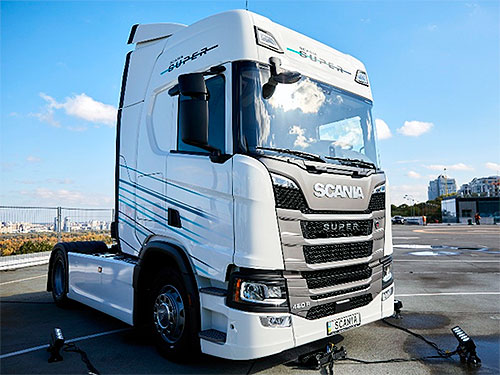     Scania 䳺    - Scania