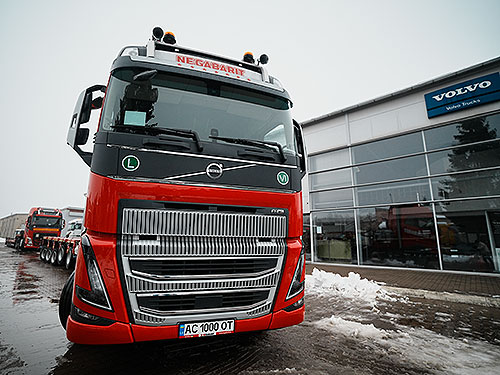     3   Volvo FH16 750 - Volvo