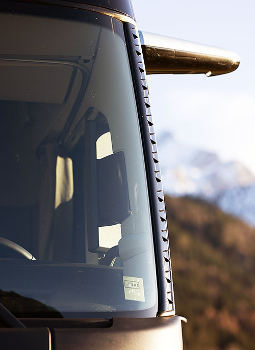 Volvo Trucks        - Volvo