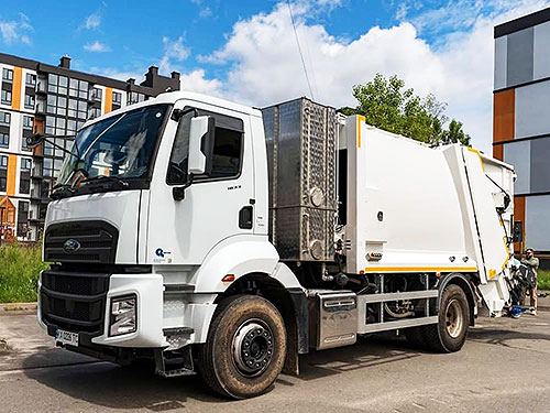 �� ������� ����� ��������� ������� FORD TRUCKS �� �������� ����� ����������