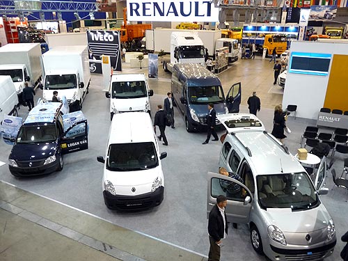   Renault    - Renault