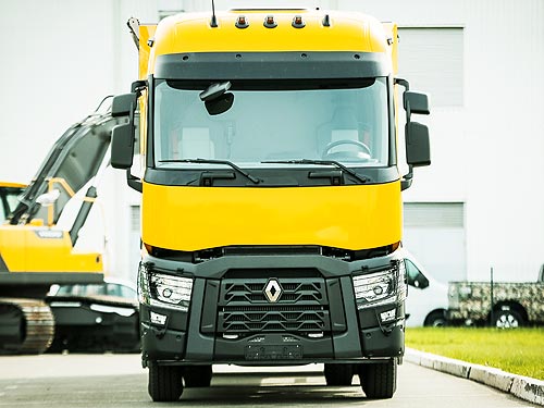 Renault Trucks      - Renault