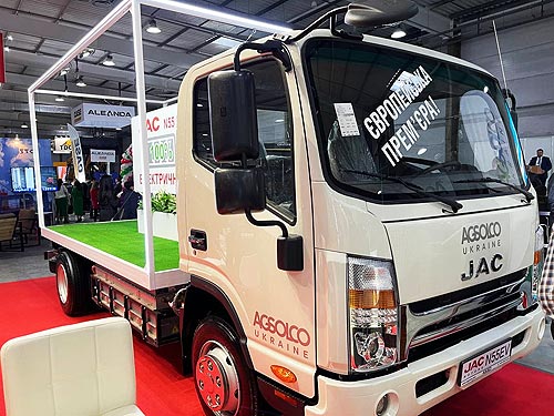В Украине представили электрический грузовик для городских доставок - JAC