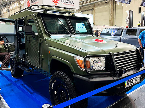         Toyota Land Cruiser 79 - Toyota