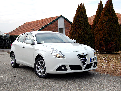 - Alfa Romeo Giulietta TCT:  